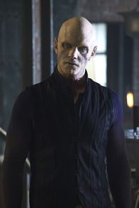 The Strain – Will um jeden Preis endlich den Meister töten: Quinlan (Rupert Penry-Jones) ...