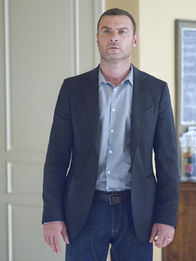 Ray Donovan – Ray Donovan (2016)