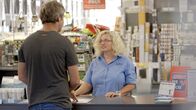 Die Ernährungs-Docs – Simone D. arbeitet als Filialleiterin im Baumarkt meist im Stehen – ungünstig für ihren Fersensporn. Weitere Fotos erhalten Sie auf Anfrage.