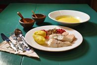 Zu Tisch ... – Fersk Fisk oder Mölje, mit Suppe.