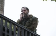 Back to Life – Ein Privatdetektiv (Frank Feys) folgt der Haftentlassenen.
