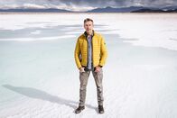 Terra X: Faszination Erde – In den Salzpfannen der Zentralanden sammeln sich seit Jahrtausenden wertvolle Mineralien. Der "Salar del Hombre Muerto" auf 3800 Meter Höhe ist Argentiniens bedeutsamste Lithium-Lagerstätte und liefert 70 Prozent der gesamten Jahresproduktion von derzeit 6200 Tonnen.