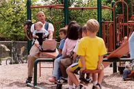 Der Babynator – Vin Diesel als Shane Wolfe (hinter)