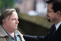 Tatort – Ihr Verhältnis ist nicht frei von Spannungen. Es geht um 120 Euro Spielschulden, die der Rechtsmediziner Prof. Boerne (Jan Josef Liefers, r) bei Kommissar Frank Thiel (Axel Prahl) hat: Die beiden haben Schach gespielt...