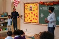 Abbott Elementary – v.li.: Barbara's Student #1 (Thaddeus Faustin), Gregory Eddie (Tyler James Williams), Barbara Howard (Sheryl Lee Ralph)