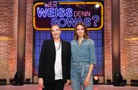 Wer weiß denn sowas? – Treten bei "Wer weiß denn sowas?" als Kandidatinnen an: Das Model Tatjana Patitz (u.) und das Model Eva Padberg (r.).