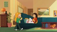 Power Sisters – Marine hat die letzten Tickets der Schul-Tombola ergattert.