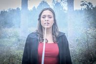 Sturm der Liebe – Maxi (Katharina Scheuba) wird von ihrer Angst vor Sophia heimgesucht.