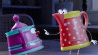 Unser Sandmännchen – Milchkännchen und Zuckerdöschen beweisen der Kaffeekanne, dass sie sehr schön zusammen spielen können.
