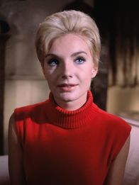 Kampfgeschwader 633 – Hilde Bergman (Maria Perschy)
