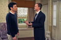 How I Met Your Mother – Haben einen verrückten Plan: Barney (Neil Patrick Harris, r.) und Ted (Josh Radnor, l.) ...
