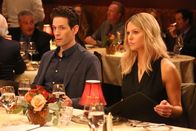 It's Always Sunny in Philadelphia – l-r: Dennis Reynolds (Glenn Howerton), Dee Reynolds (Kaitlin Olson)