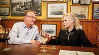 Inas Nacht – moderator Frank Plasberg (l.).