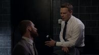 The Blacklist – Garrote Man (William Popp, l.) und Donald Ressler (Diego Klattenhoff, r.)