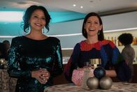 Elsbeth: Ein besonderer Fall – (L-R): Gloria Reuben als Claudia Pace Wagner und Carrie Preston als Elsbeth Tascioni