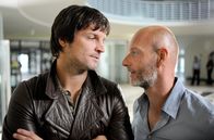 Lösegeld – Zwischen Kommissar Lysewski (Mišel Matičević, li.) und seinem Kollegen Weber (Simon Licht, re.) gibt es unausgesprochene Konflikte.