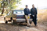 Navy CIS: Origins – Special Agent Bernard Randolf (Caleb Foote, l.); Special Agent Mike Franks (Kyle Schmid, r.)