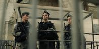 neoriginal: Borders – Kobi (Ido Elieli, l.), Avi (Ben Sultan, M.) und Miri (Noa Astanjelove, r.) sind auf Patrouille unterwegs.