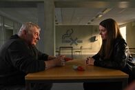 Herr und Frau Bulle – Ein Wiedersehen mit Onkel Mike (Heinz Hoenig). Yvonne (Alice Dwyer) besucht ihren Patenonkel, der gerade mit dem Spielhallenkönig Edgar Pinninger hinter Gittern sitzt. Kann er ihr geheime Informationen zu Pinningers Spielhallen liefern?