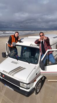 Der Camping-Check – Friso Richter (re.) und Lukas Lowack besuchen zwei Luxus-Campingplätze hinter der dänischen Grenze.