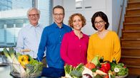 Die Ernährungs-Docs – Die Ernährungs-Docs: Jörn Klasen, Matthias Riedl, Viola Andresen und Silja Schäfer, (von links), alle erfahrene Mediziner:innen, setzen auf Essen als Medizin.