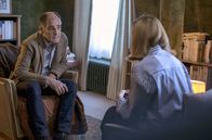 In Therapie – Esther (Carole Bouquet) versucht Philippe (Frédéric Pierrot) zu beruhigen und ihm klar zu machen, dass ihn keine Schuld trifft.