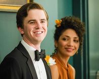 The Good Doctor – Freddie Highmore (Dr. Shaun Murphy), Jasika Nicole (Dr. Carly Lever).
