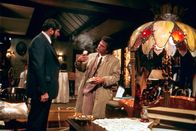 Columbo – (v.li.) Theodore Bikel (Oliver), Peter Falk (Insp. Columbo).