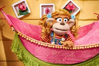 ABC Bär – "ABC Bär", Der ABC Bär und seine Tierfreunde reisen ab heute mit ihrem lustigen Baumhaus durch das Land, um ihre Zahl- und Buchstabenspiele aufzuführen und erleben dabei jede Menge spannender Geschichten.