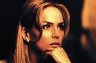 Casino – Ginger McKenna (Sharon Stone) liebt ihren Mann nicht: Schmuck, Geld und ihr ehemaliger Zuhälter bilden den wahren Mittelpunkt ihres Lebens.