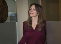 Scorpion – Riskiert ihr Leben, um einen skrupellosen Waffenhändler auszuschalten: Paige (Katharine McPhee) ...