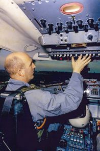 Die Concorde - Absturz einer Legende – Die Hamburger Produktionsfirma Vidicom konnte mit André Turcat, dem ersten Piloten der Concorde, ausführliche Interviews zum wichtigsten Tag seines Lebens führen.