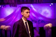 neoriginal: Hidden Agenda – Nikola (Gustav Lindh) ist zu Gast bei einer Hochzeit. Er muss sich entscheiden, ob er den eingeschlagenen Weg einer kriminellen Karriere weiter gehen will oder nicht.
