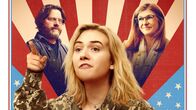 Winner – Das tragikomische Biopic "Winner" erzählt die wahre Geschichte der amerikanischen Whistleblowerin Reality Winner, wobei nebenbei zugleich ein Porträt der Familie der jungen Frau entsteht (v.l.: Zach Galifianakis, Emilia Jones, Connie Britton).