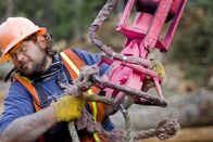 Ax Men - Die Holzfäller – Es ist wohl der härteste Job der USA - Holzfäller im Pazifischen Nordwesten Amerikas. Bei der Arbeit mit Sägen, Äxten und schweren High Tech Maschinen ist Kraft, Ausdauer und Geschick gefragt und das bei jeder Witterung ...