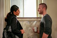 Quantico – Priyanka Chopra (Alex Parrish), Jake McLaughlin (Ryan Booth).