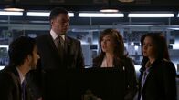 The Blacklist – L-R: Aram Mojtabai (Amir Arison), Harold Cooper (Harry Lennix), Elizabeth Keen (Megan Boone) und Meera Malik (Parminder Nagra)