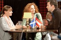SOKO Kitzbühel – (v.li.) Kristina Sprenger (Karin Kofler), Christine Klein (Dr. Haller), Jakob Seeböck (Lukas Roither).