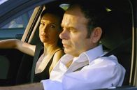 Nächtliche Irrfahrt – Antoine (Jean-Pierre Darroussin), Hélène (Carole Bouquet)