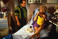 Matilda – L-R: Harry Wurmwald (Danny DeVito) und Wurmwald (Rhea Perlman).
