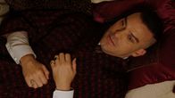 The Royals – Als politischer Flüchtling macht sich Cyrus (Jake Maskall) auf die Suche nach einer neuen Heimat. Doch das Leben außerhalb des Palastes und ohne Angestellte gestaltet sich für Cyrus mehr als kompliziert ...