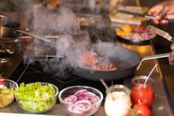 Nelson Müllers großer Burger-Check – Wir lieben Burger - aber muss es immer Fleisch sein? Nelson Müller vergleicht die beliebtesten Angebote nach Qualität, Gesundheit und Geschmack.