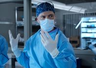 Atlanta Medical – Wird Dr. Randolph Bell (Bruce Greenwood) sein Geheimnis auch während einer Operation bewahren können?