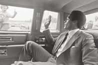 O. J. Simpson: Made in America – Als Footballstar gefeiert, als mutmaßlicher Doppelmörder gejagt: O. J. Simpsons Lebensgeschichte gleicht einem Kinofilm.