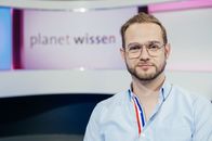 Planet Wissen – Moderator Rainer Maria Jilg.