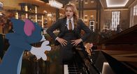 Tom & Jerry – L-R: Tom, Chloë Grace Moretz als Kayla