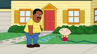 Family Guy – Cleveland Brown (l.); Stewie Griffin (r.)