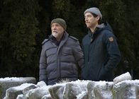 B Positive – Harry (Hector Elizondo, l.); Drew Dunbar (Thomas Middleditch, r.)