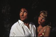 Mach's nochmal, Columbus – Jim Dale, Sara Crowe