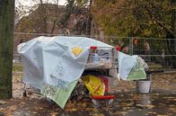Re: – Kein Dach, nur eine Plane. Das ist die Realität für tausende obdachlose Menschen in Deutschland.
